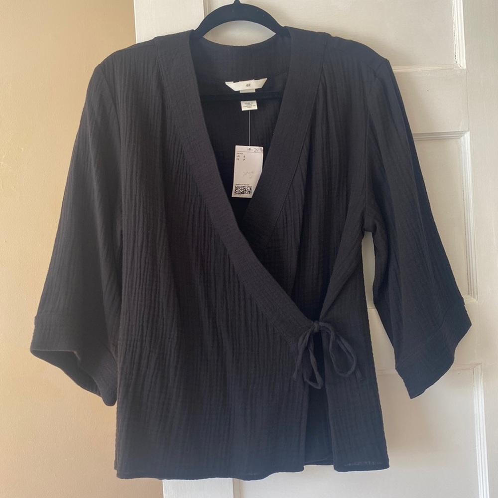 H&M Wrap blouse size Small petite